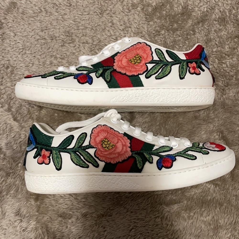 Gucci floral shoes